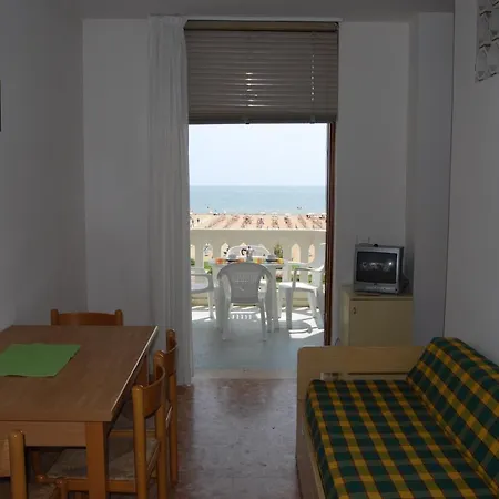 Condominio *